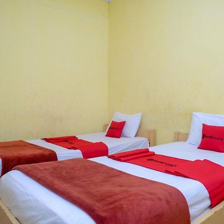 Reddoorz Near Pelabuhan Nusantara Parepare Екстер'єр фото